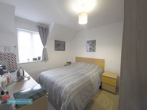 Bedroom- click for photo gallery